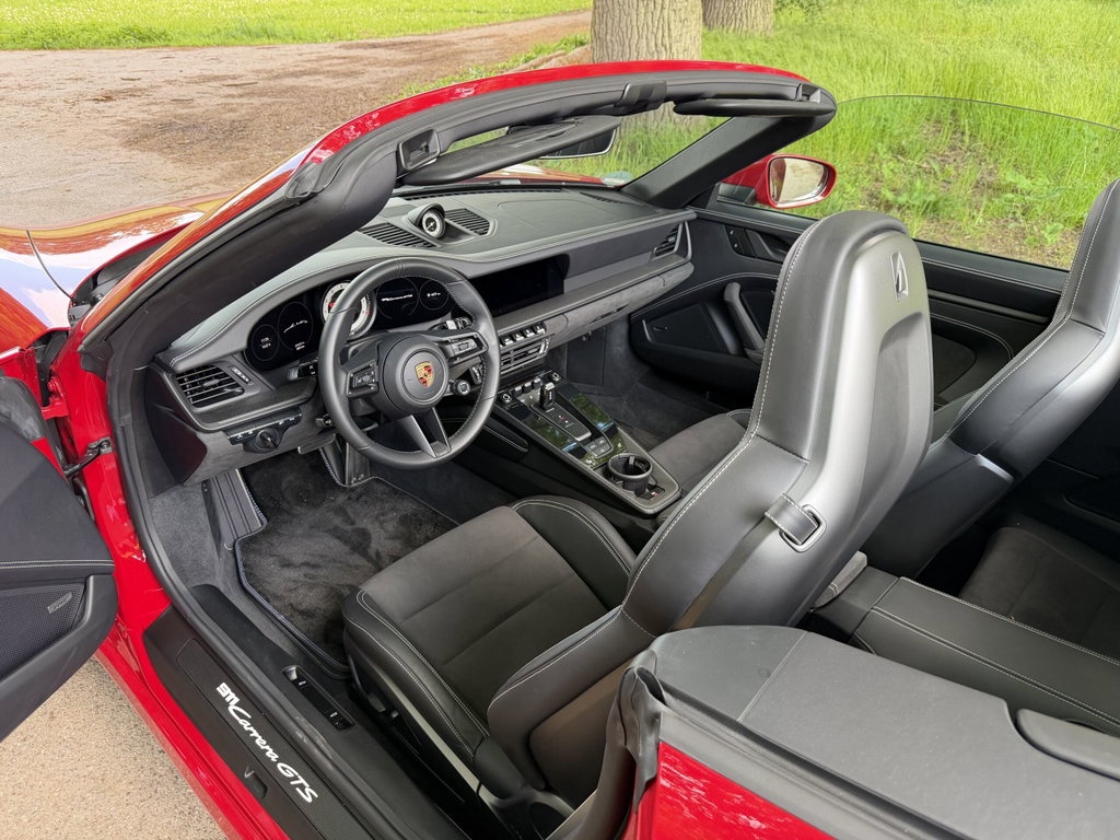 Porsche 992 Carrera GTS