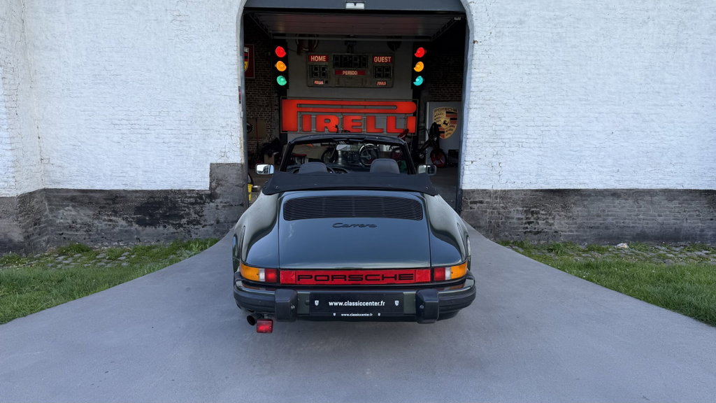 Porsche 911 Carrera 3.2