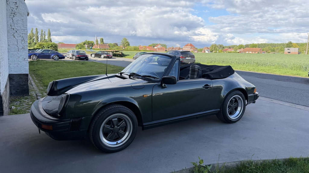 Porsche 911 Carrera 3.2