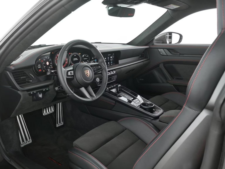 Porsche 992 Carrera GTS