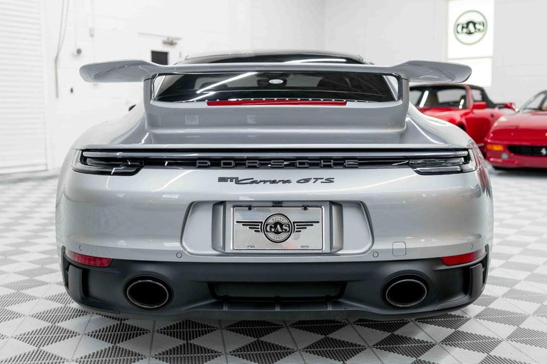 Porsche 992 Carrera GTS