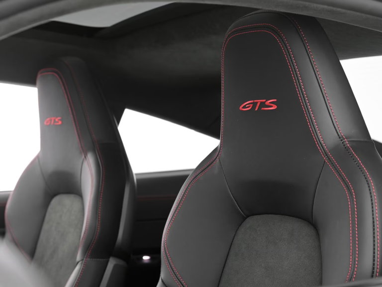 Porsche 992 Carrera GTS