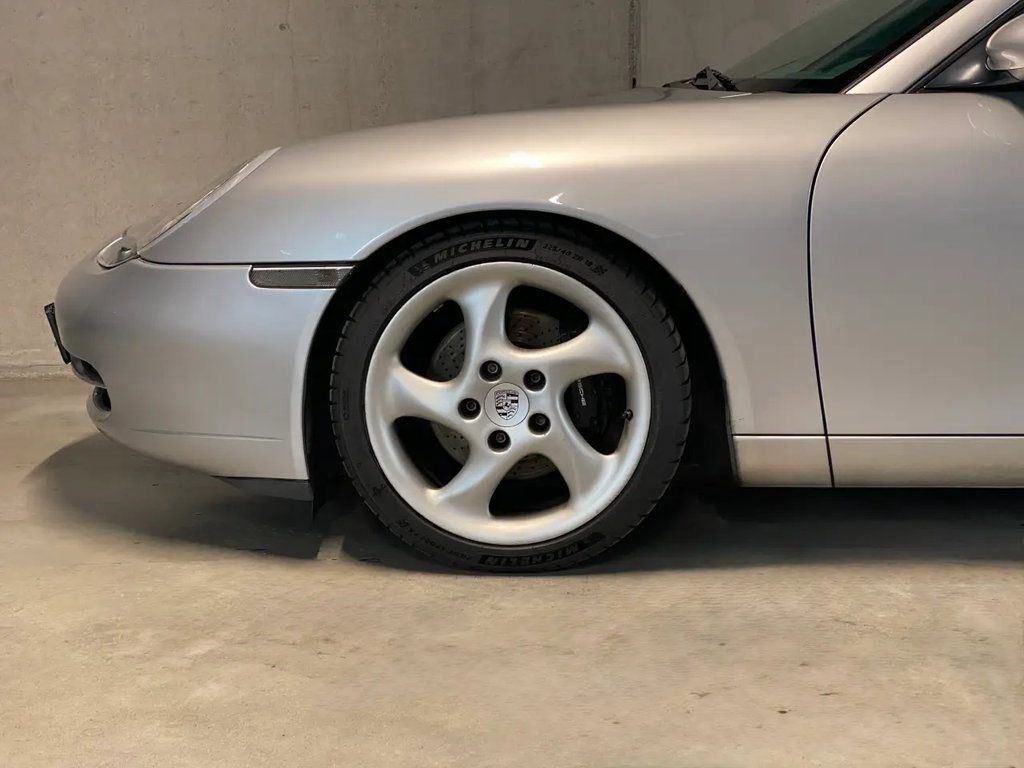 Porsche 996 Carrera
