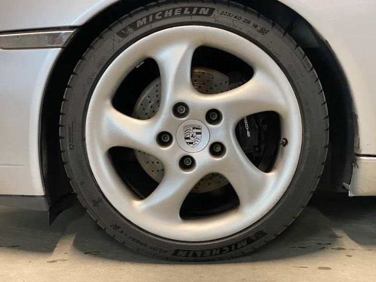 Porsche 996 Carrera