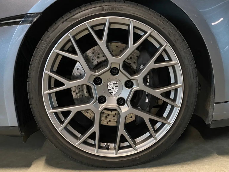Porsche 992.2 Carrera