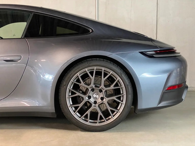 Porsche 992.2 Carrera