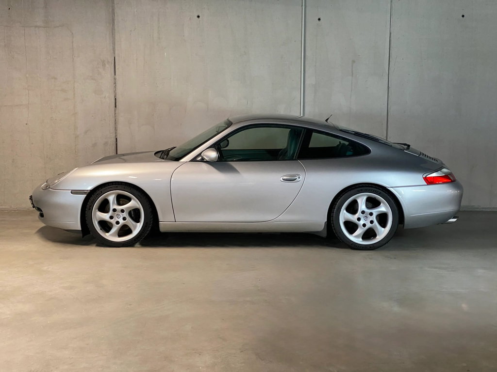Porsche 996 Carrera