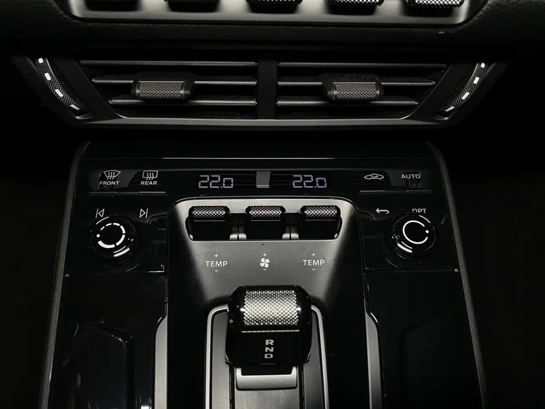 Porsche 992.2 Carrera