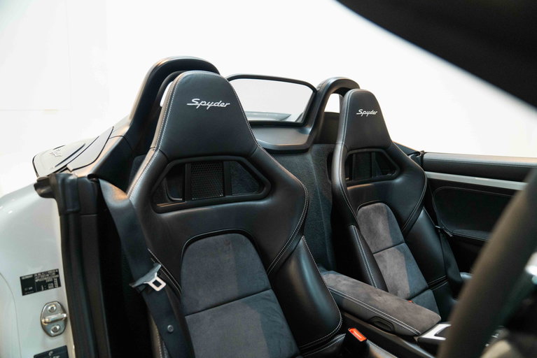 Porsche 981 Boxster Spyder