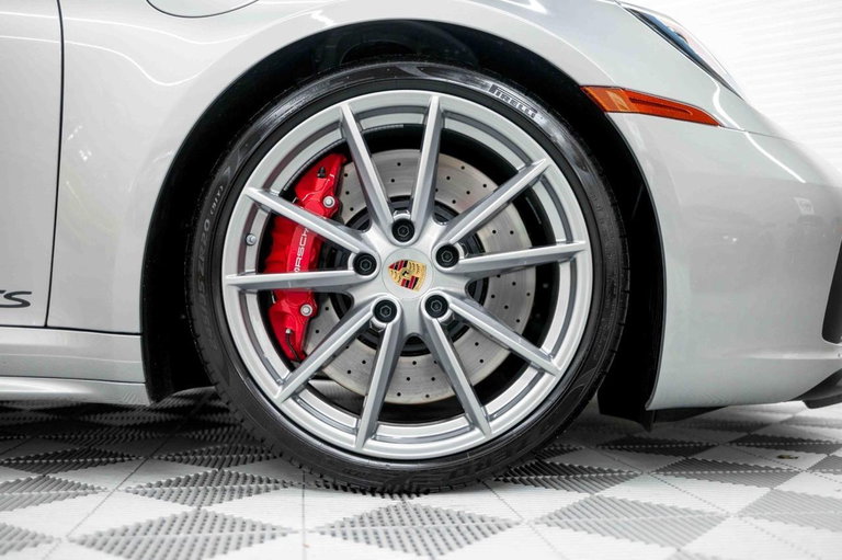 Porsche 992 Carrera GTS