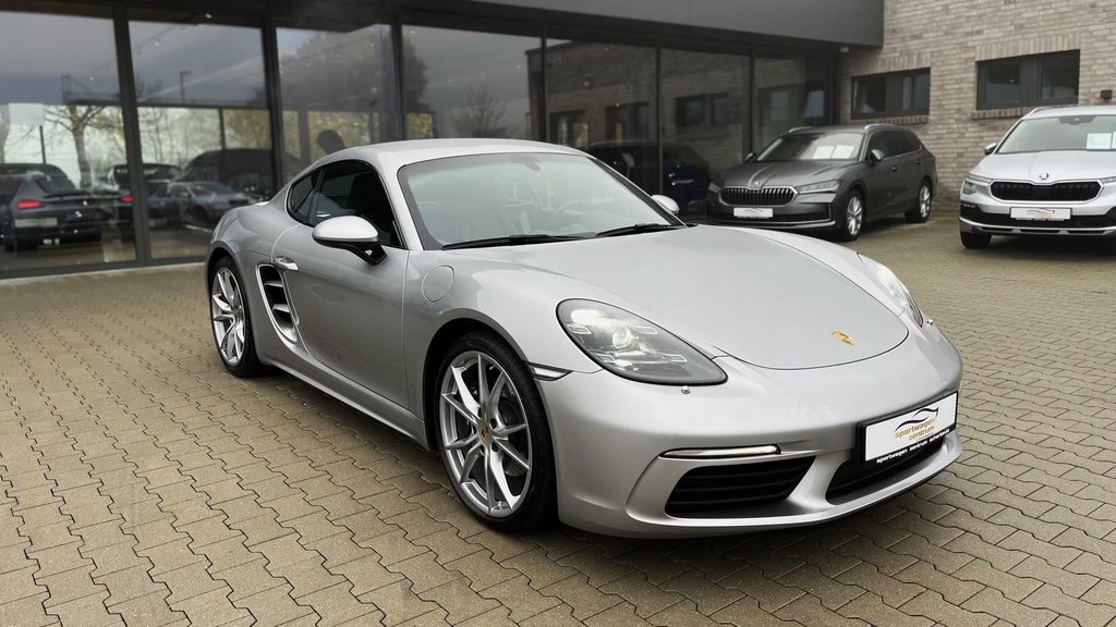 Porsche 718 Cayman