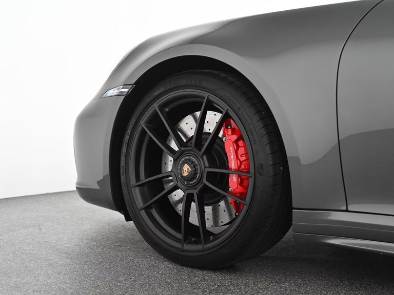 Porsche 992 Carrera GTS