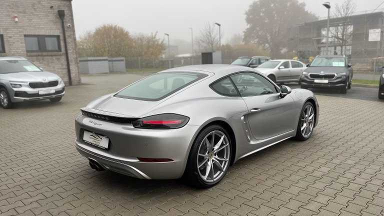 Porsche 718 Cayman
