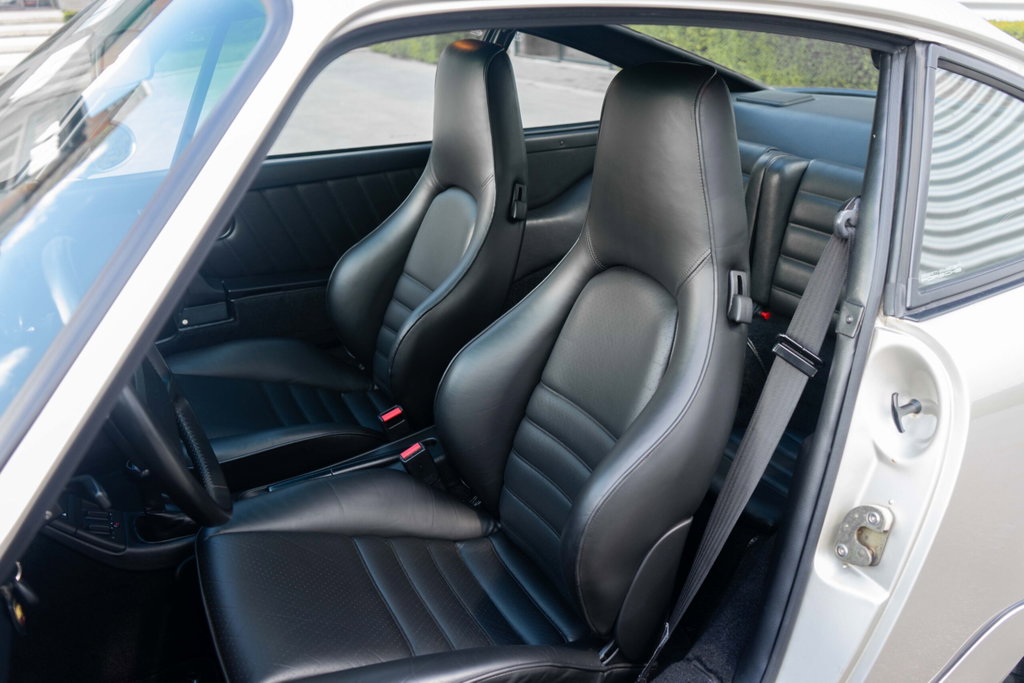 Porsche 964 Carrera 4