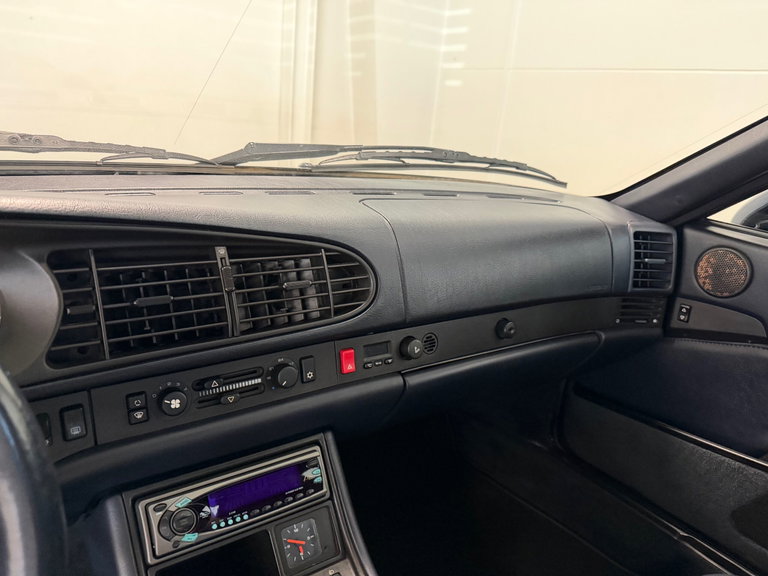 Porsche 968