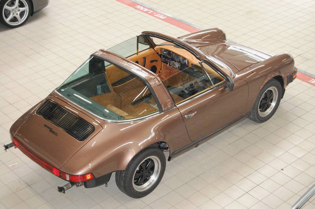 Porsche 911 Carrera 3.0