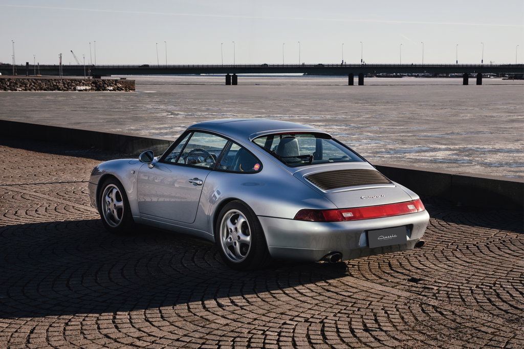 Porsche 993 Carrera 4
