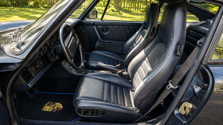 Porsche 964 Carrera 4