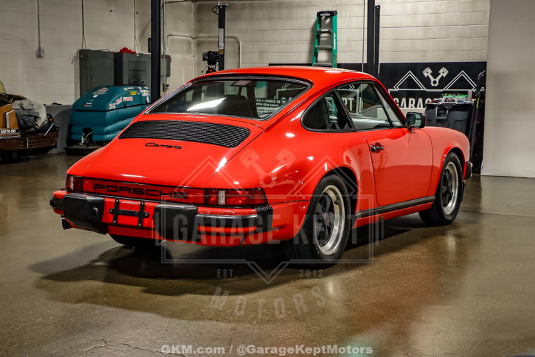 Porsche 911 Carrera 3.2