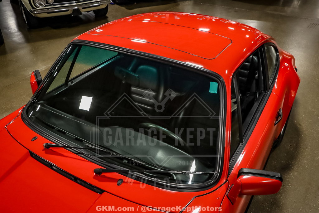 Porsche 911 Carrera 3.2