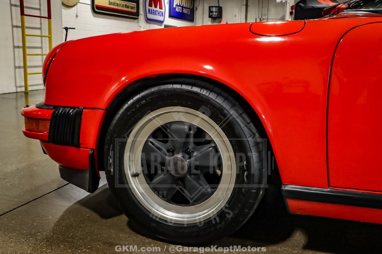 Porsche 911 Carrera 3.2