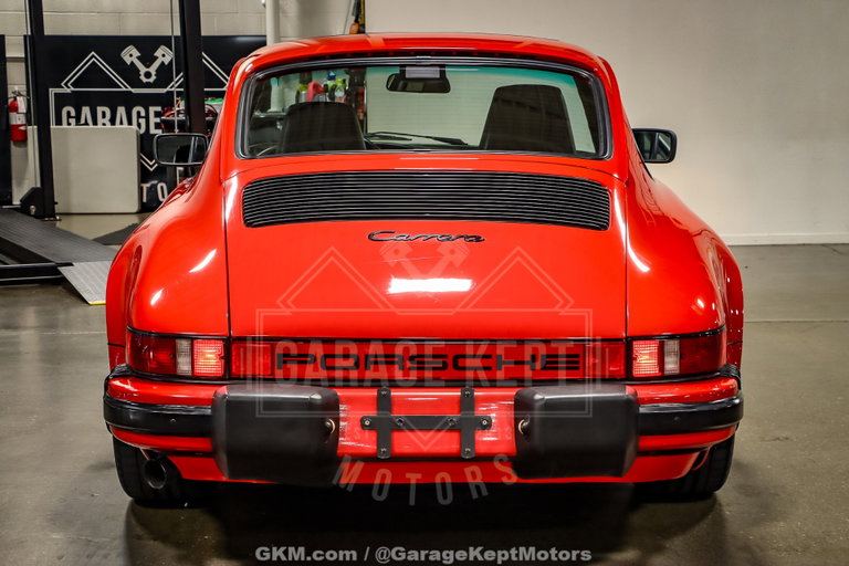 Porsche 911 Carrera 3.2