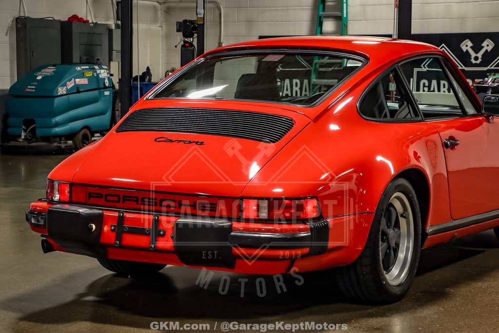 Porsche 911 Carrera 3.2