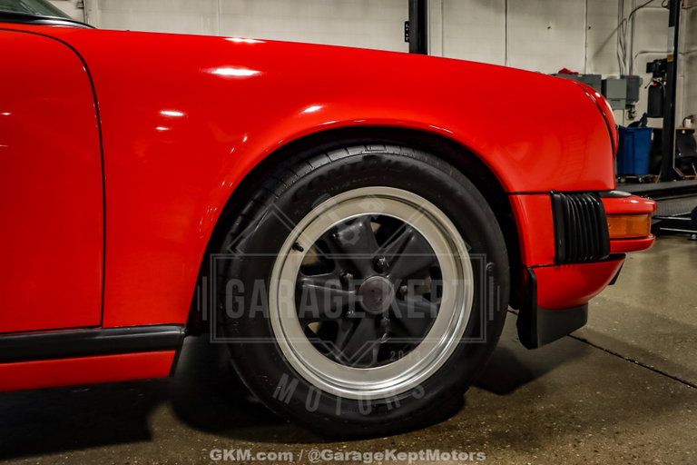 Porsche 911 Carrera 3.2