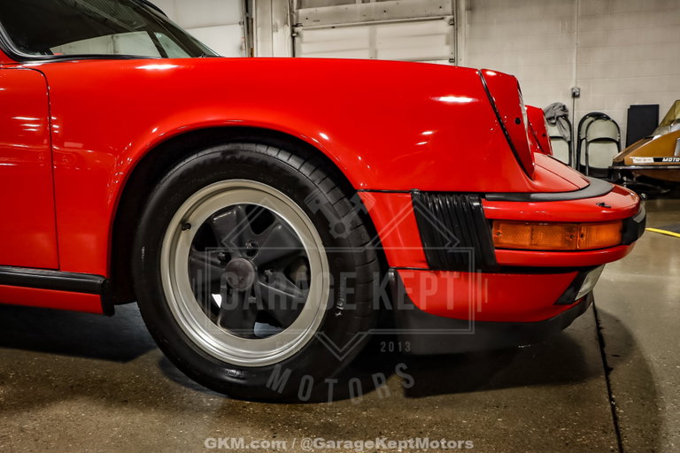 Porsche 911 Carrera 3.2