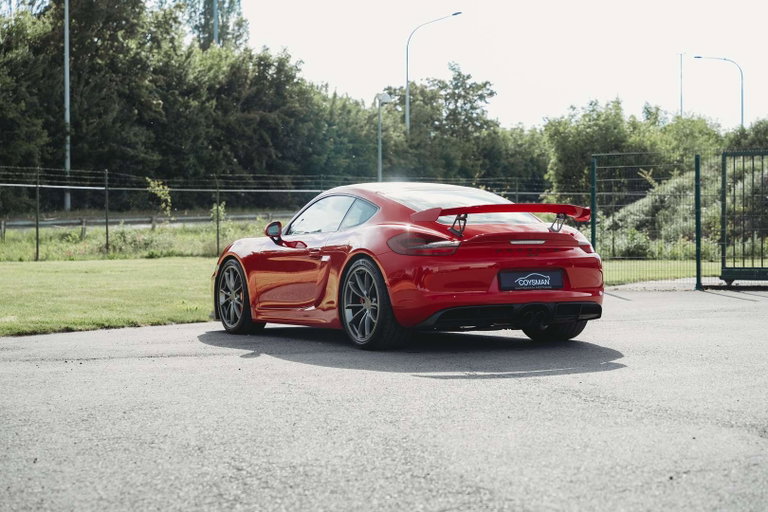 Porsche 981 Cayman GT4