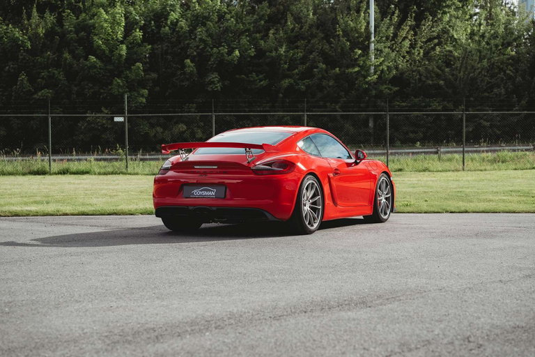 Porsche 981 Cayman GT4