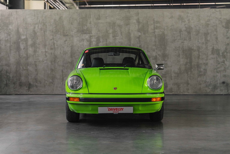 Porsche 911 Carrera 2.7