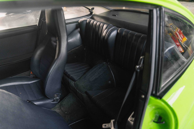 Porsche 911 Carrera 2.7