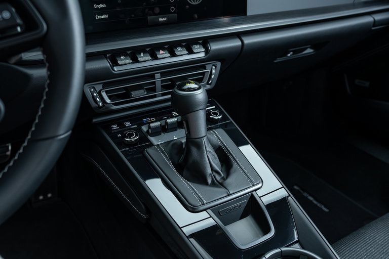 Porsche 992 GT3 Touring