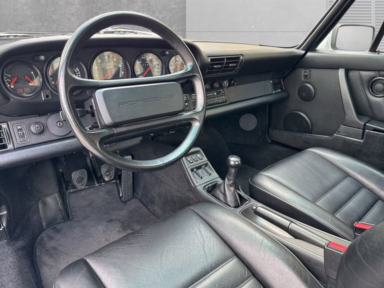 Porsche 964 Carrera 4