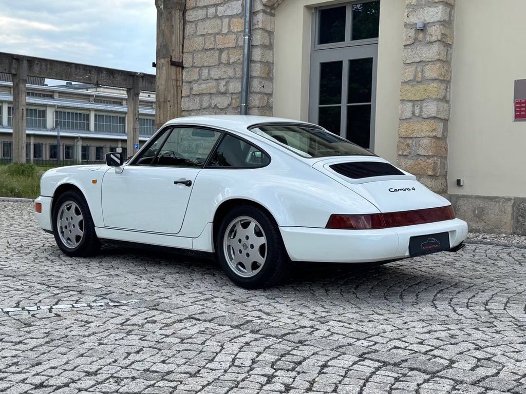 Porsche 964 Carrera 4