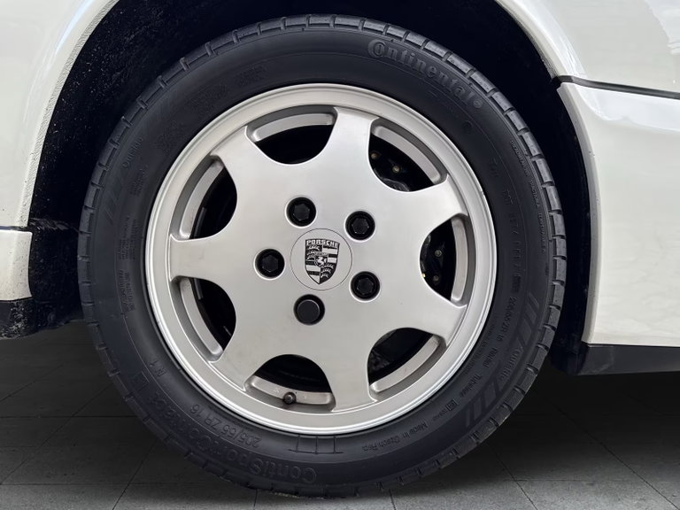 Porsche 964 Carrera 4