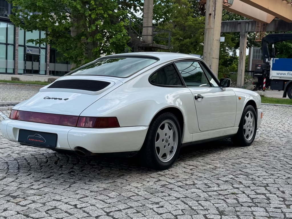 Porsche 964 Carrera 4