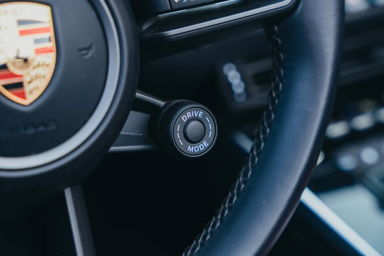 Porsche 992 Carrera