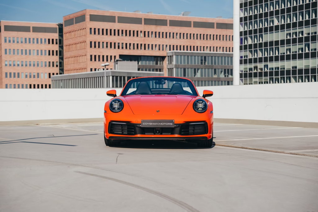 Porsche 992 Carrera