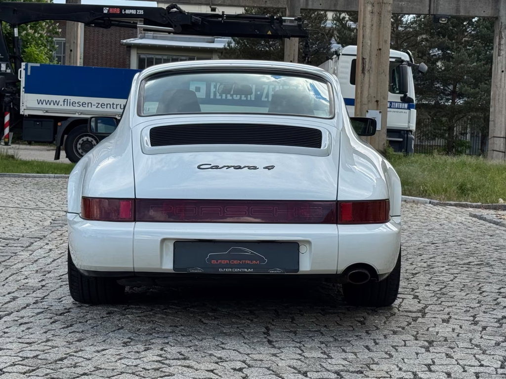 Porsche 964 Carrera 4