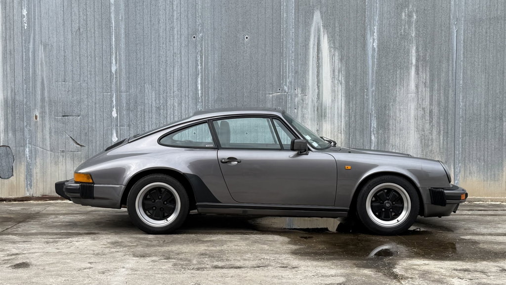 Porsche 911 Carrera 3.2