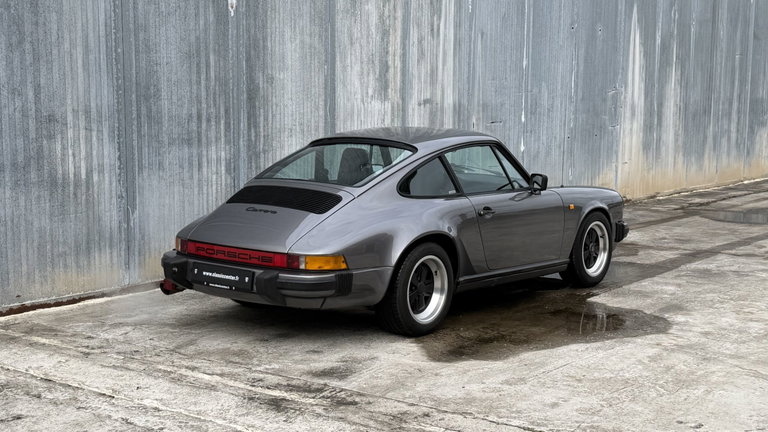 Porsche 911 Carrera 3.2