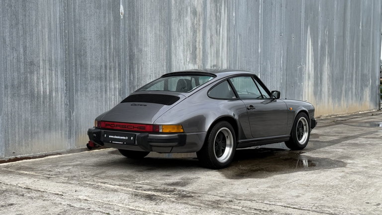Porsche 911 Carrera 3.2