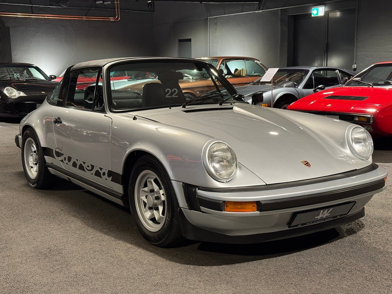 Porsche 911 Carrera 2.7