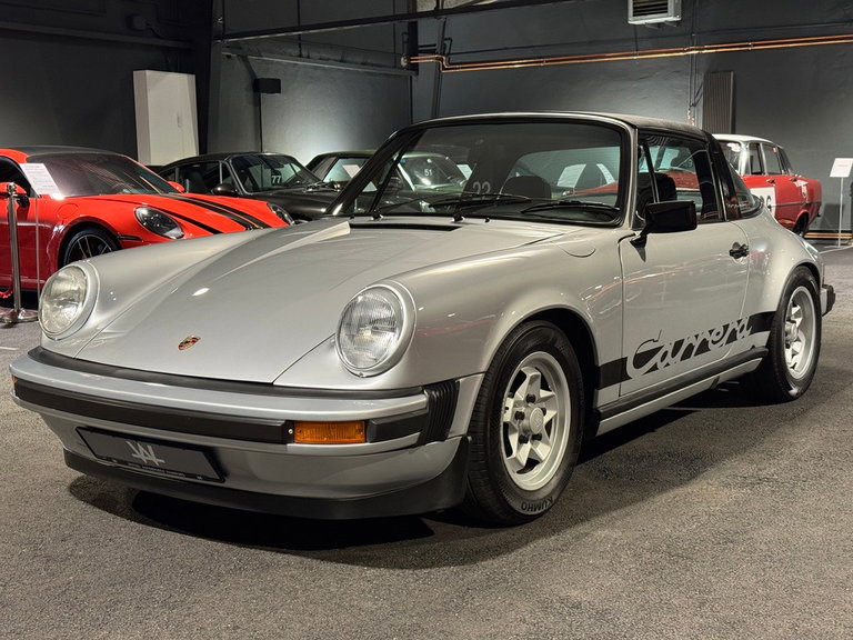 Porsche 911 Carrera 2.7