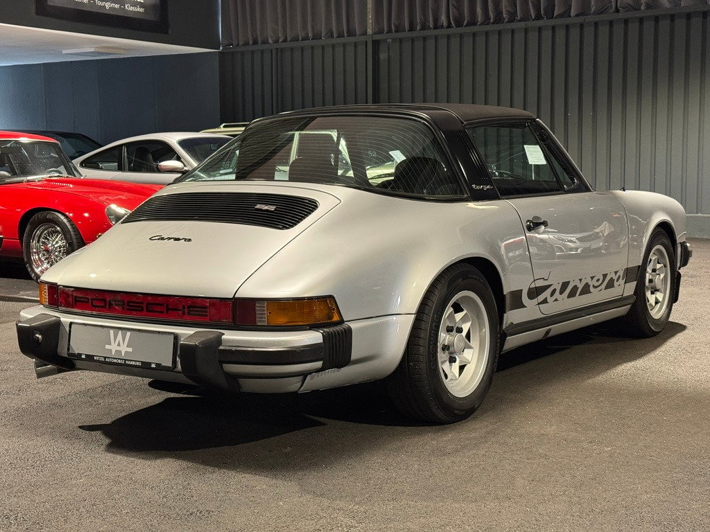 Porsche 911 Carrera 2.7