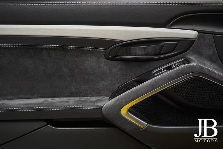 Porsche 981 Cayman GT4