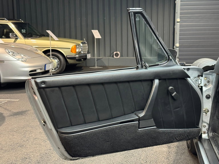 Porsche 911 Carrera 2.7