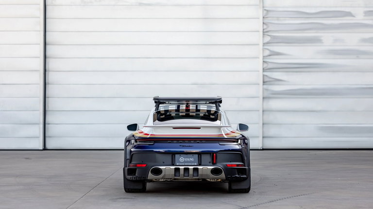 Porsche 911 Dakar